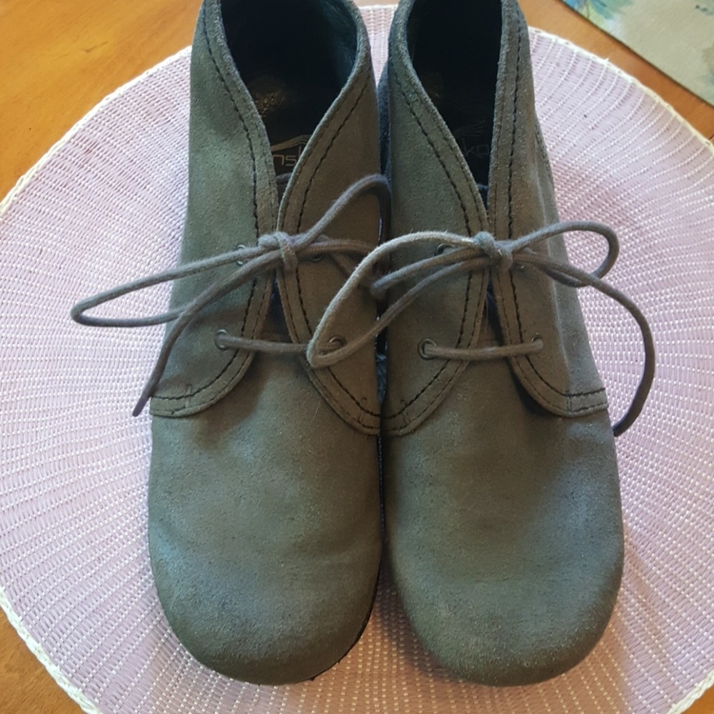 Dansko Suede Desert Boots size 38